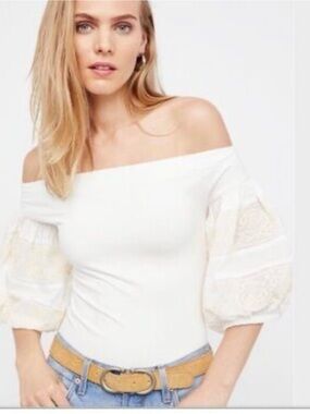 Free People rock with it  Off-Shoulder White Lace Puff Sleeve Top Sz medium